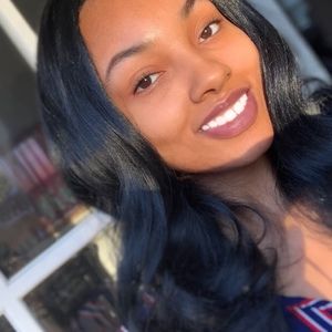 Meet your Posher, Milani